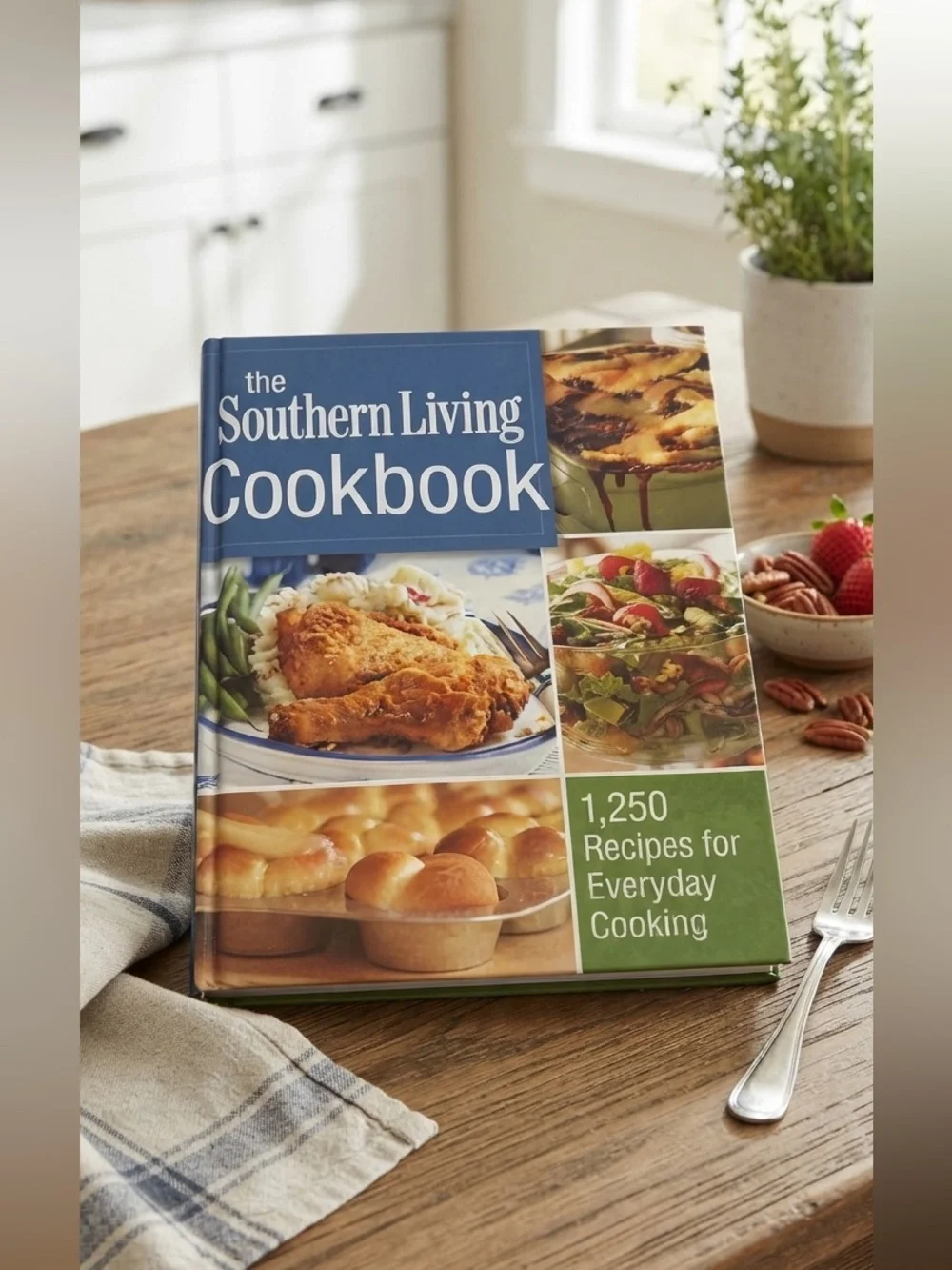 The Southern Living Cookbook by Oxmoor House 2011 (Hardcover) 11' x 9” Color